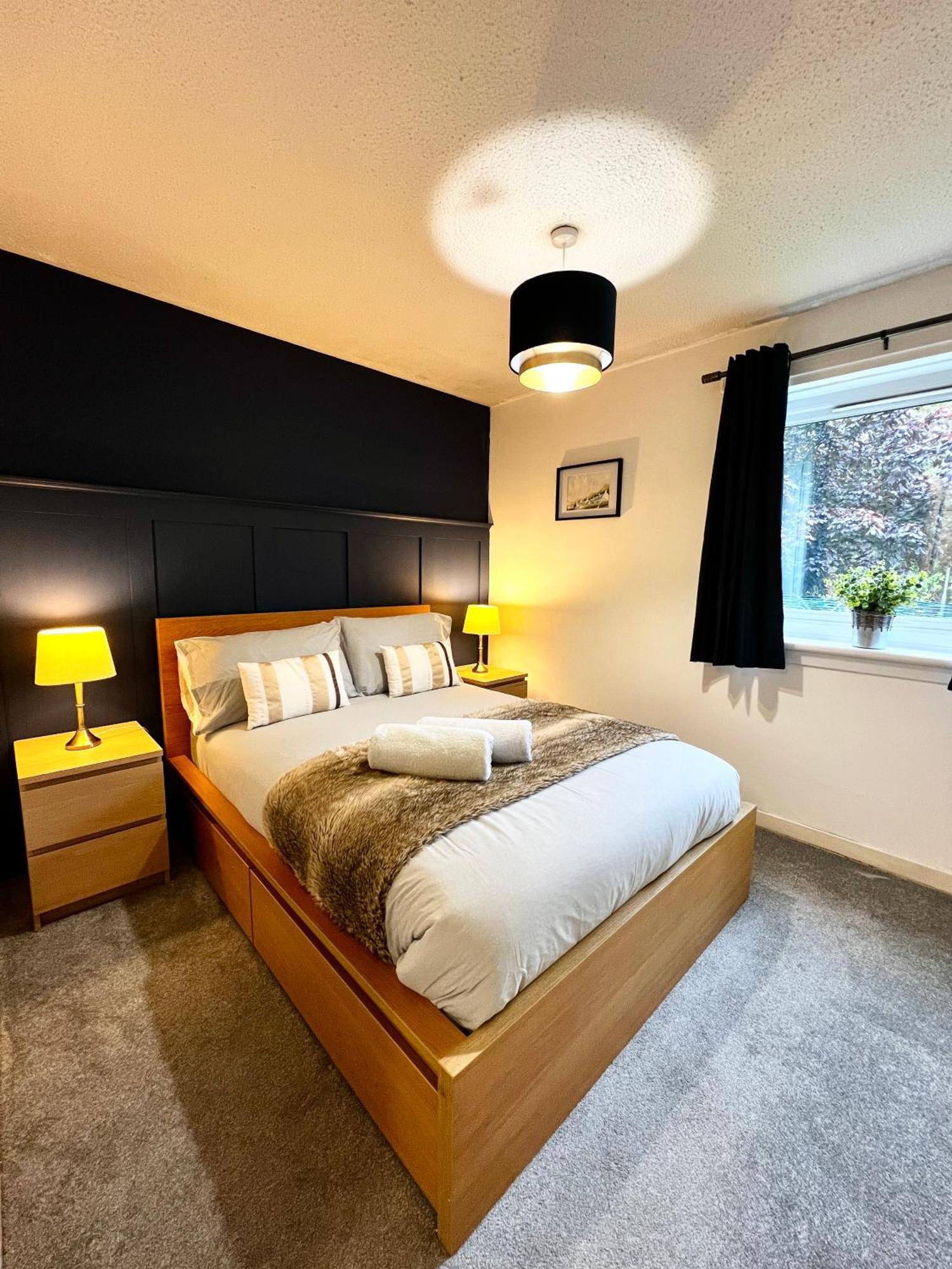 Ground Floor Flat With Free Parking & Wifi Apartment Glasgow Exterior photo