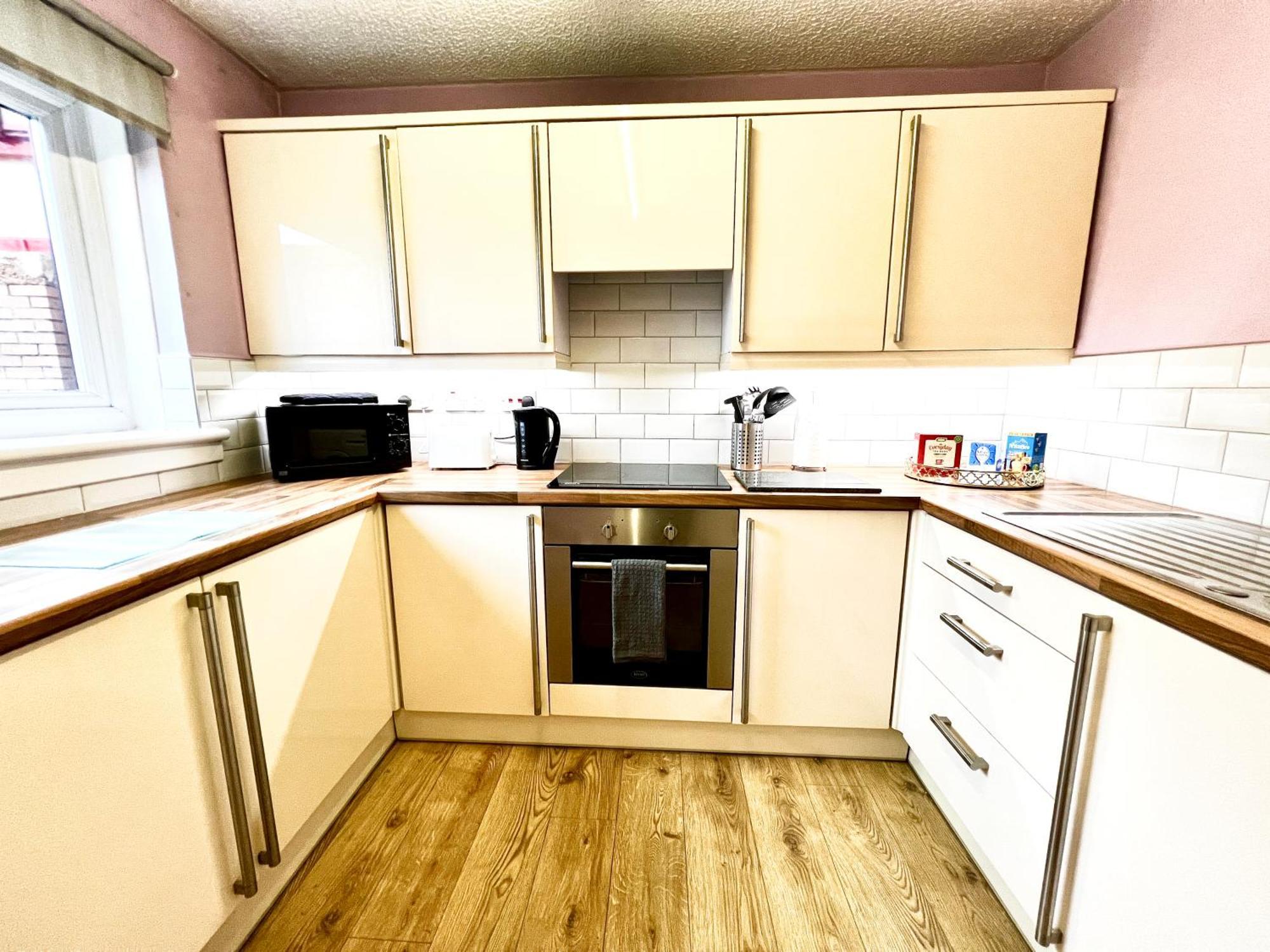 Ground Floor Flat With Free Parking & Wifi Apartment Glasgow Exterior photo
