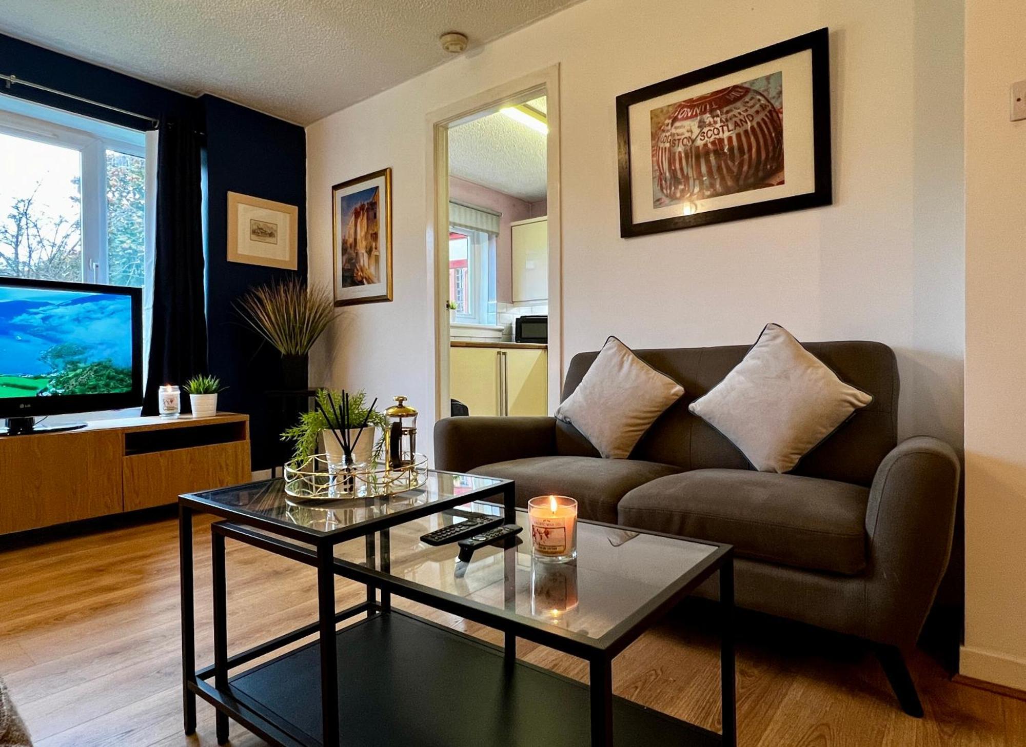Ground Floor Flat With Free Parking & Wifi Apartment Glasgow Exterior photo